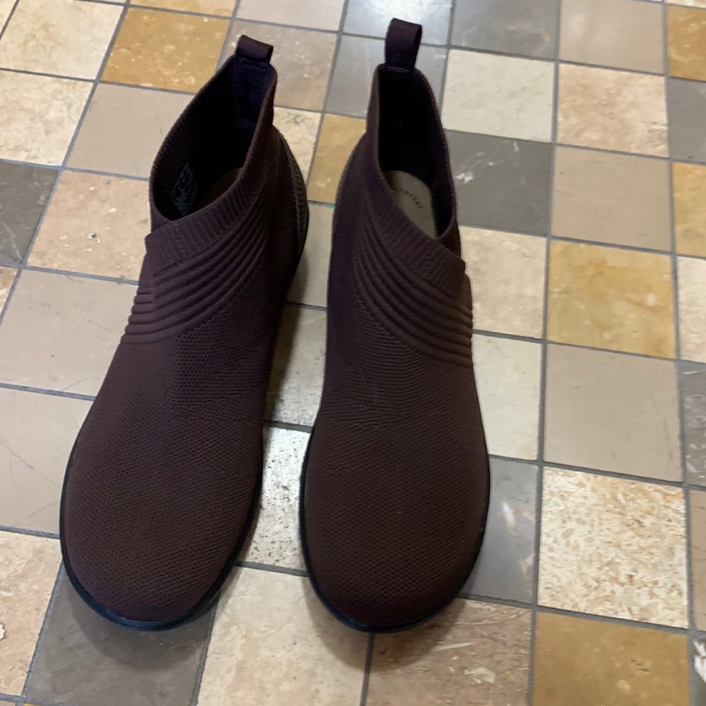 Clarks brown booties